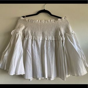 White flowy Peter syn top